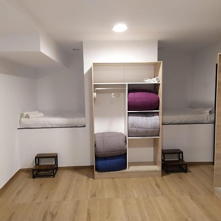 Beach & Arts Hostel Валенсия Экстерьер фото