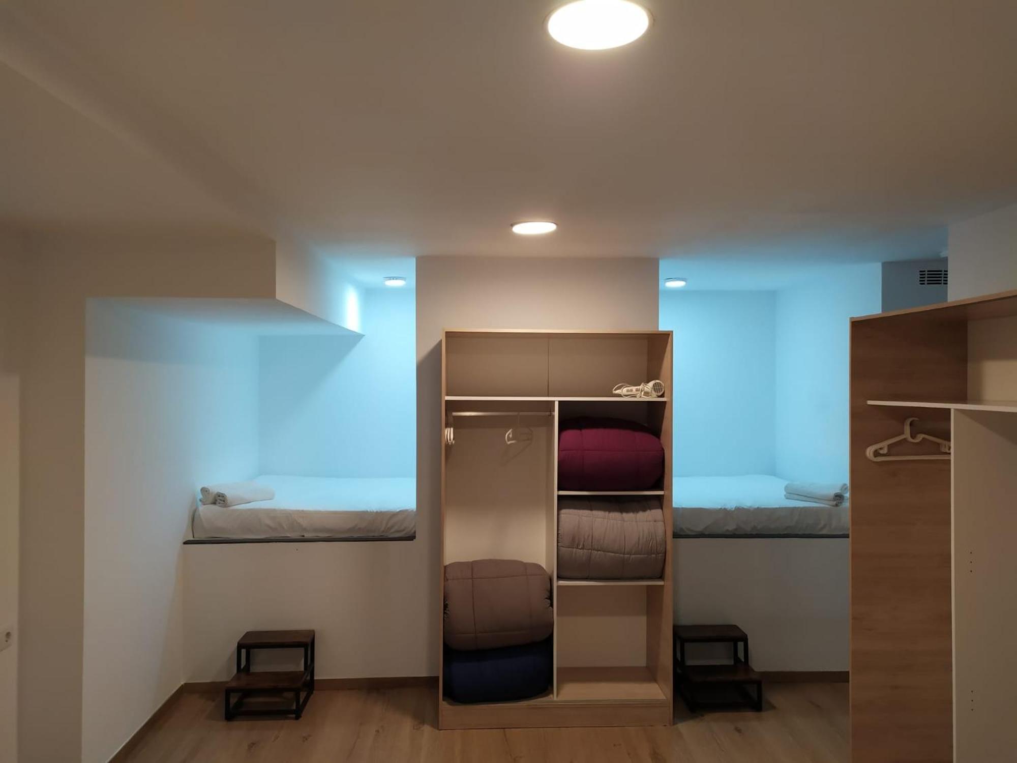 Beach & Arts Hostel Валенсия Экстерьер фото